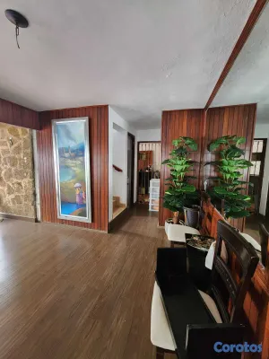 casas - Casa en Venta de 2 Niveles  Ubicación Estratégica  14