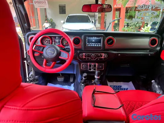 jeepetas y camionetas - jeep Sáhara 2021 7