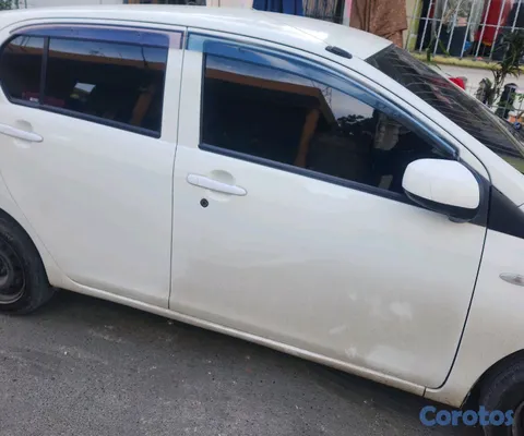 carros - Daihatsu Mira 2016 Blanco | RD$300,000 | Aire Acondicionado | Bajo Consumo 3