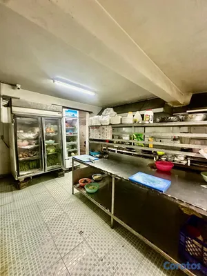 oficinas y locales comerciales - Alquilo Local 3 Niveles 800 Mts en Av. Luperón, Sa 19
