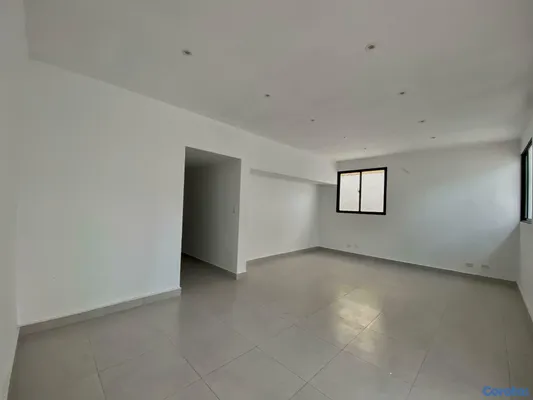 oficinas y locales comerciales - Local Comercial en Alquiler / Excelente Ubicación 5