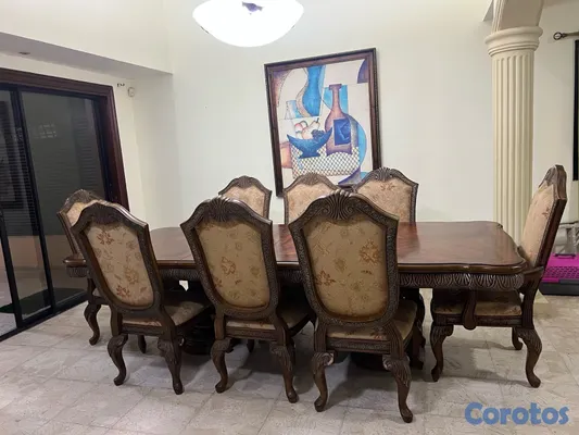 muebles y colchones - Comedor de madera importada con 8 sillas – RD$55,000 4