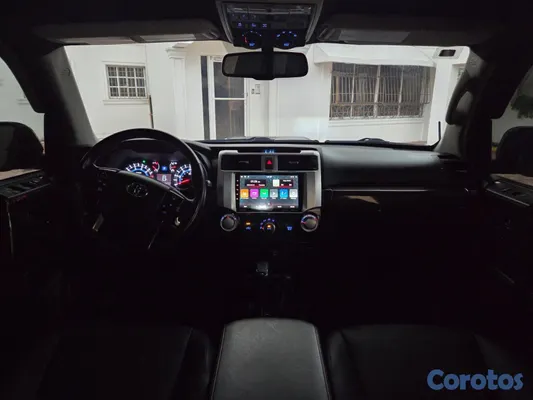 jeepetas y camionetas - Toyota 4runner trd off-road 2018 5