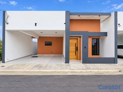 🏡 Casa de 1 Nivel en Ciudad Jardín – Av. Ecológica