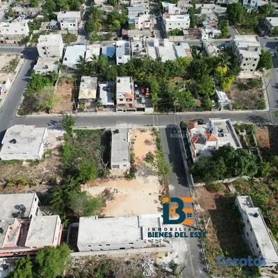 solares y terrenos - Se vende solar con 241 metros en Residencial Naime 8