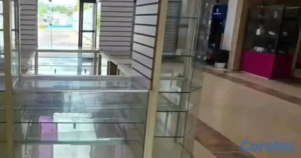 oficinas y locales comerciales - modulo de pasillo incluye luz,mantenimiento, planta eléctrica  4