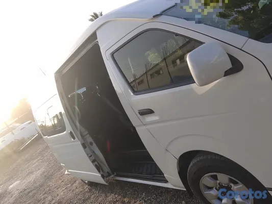 otros vehiculos - Toyota Hiace  2