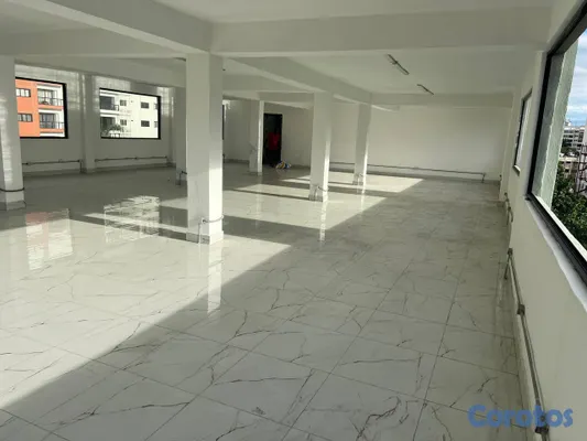 oficinas y locales comerciales - Alquilo local u oficina en Bella Vista 4