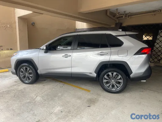 jeepetas y camionetas - Toyota Rav4 2024 Híbrido XLE full 4x4m 3