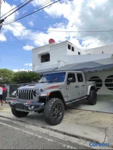 jeep gladiator mojave 2020