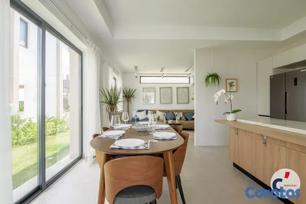 casas - Townhouse de Lujo en Residencial Ziba | US$2,800/m 10