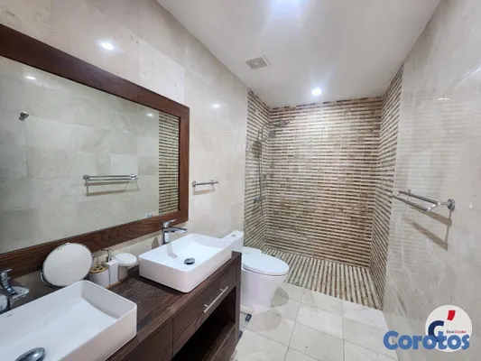 apartamentos - Exclusiva propiedad, ubicada a pasos de Blue Mall  5