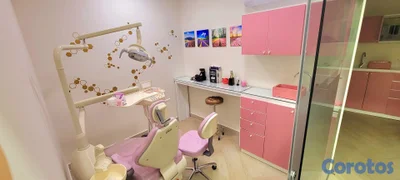Se alquila equipado, moderno y elegante consultorio dental. 