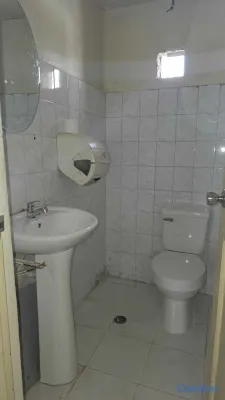oficinas y locales comerciales - Alquilo Local en ubicación estratégica en La Rómulo Excelente Punto Comercial 6