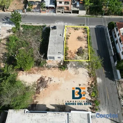 solares y terrenos - Se vende solar con 241 metros en Residencial Naime 7
