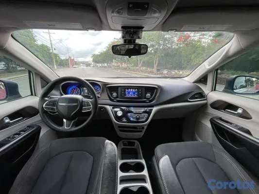 jeepetas y camionetas - Minivan Chrysler pacifica 2017  7