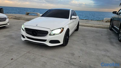 Mercedes benz c300 clean carfax 2015
