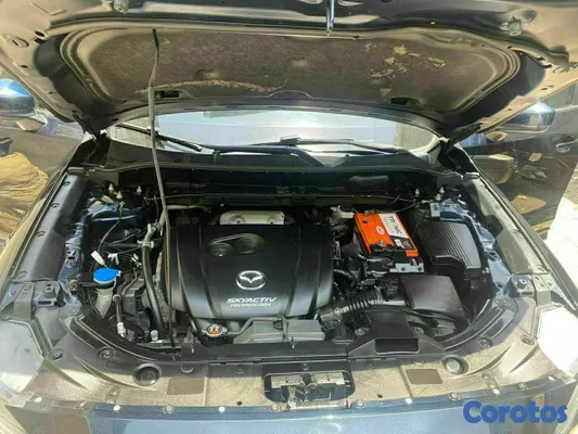 jeepetas y camionetas - Mazda CX5 Full Touring 2017 8