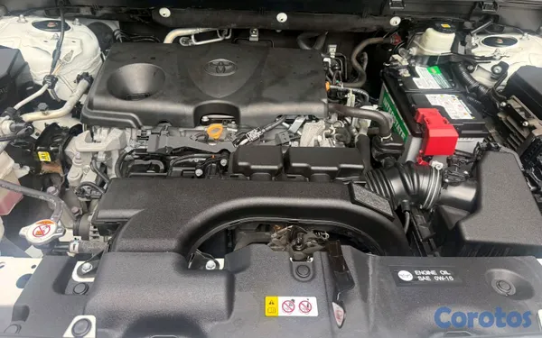 jeepetas y camionetas - Toyota rav4 2021 xle clean carfax  6