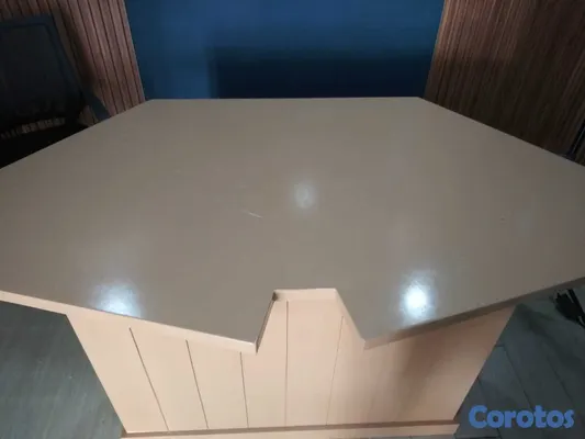 equipos profesionales - Vendo mesa ideal para grabacion de podcast 3