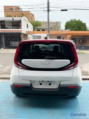 jeepetas y camionetas - Kia Soul LX 2022 6