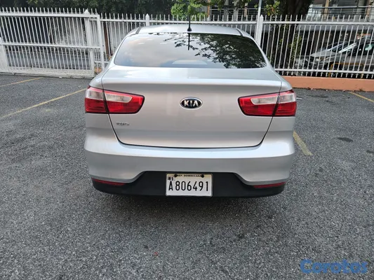 carros - kia rio 2017 doch 4