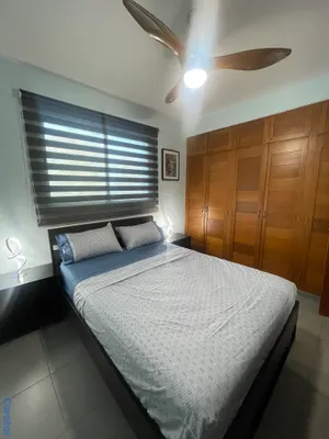 habitaciones y viviendas compartidas - HABITACIÓN AMUEBLADA CON PARQUEO 4
