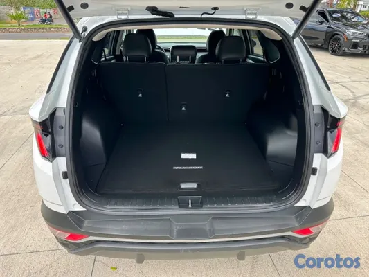 jeepetas y camionetas - HYUNDAI TUCSON SEL AÑO 2024 PRECIO US$28,900.. 7