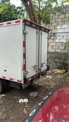 camiones y vehiculos pesados - Camión Kia Bongo 2016, Con refrigerador  2