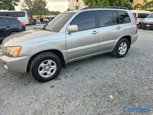 jeepetas y camionetas - Toyota Highlander 4x2 2001  2