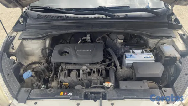 jeepetas y camionetas - Vendo Hyundai cantus en excelentes condiciones 2