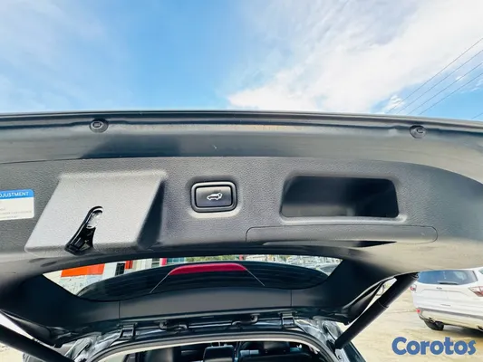 jeepetas y camionetas - HYUNDAI SANTA FE SEL 2020 5