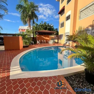 SE VENDE Amplio Apartamento CON ASCENSOR, PISCINA,