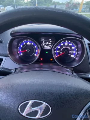 carros - vendo Hyundai Elantra version America $580,00 6
