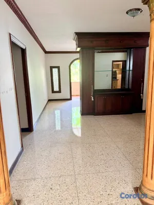 casas - Casa 2do Piso para Oficinas en alquiler de 3 habit 13