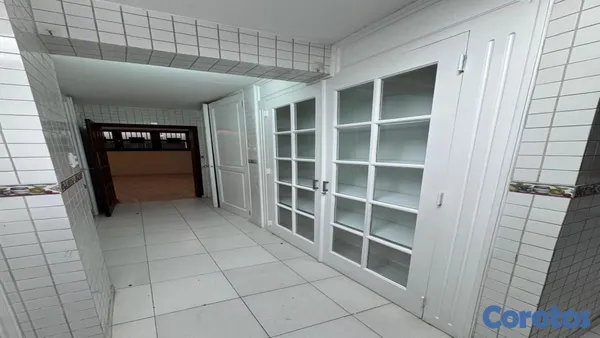 casas - Casa en Alquiler de 4 habitaciones en Paraiso 10