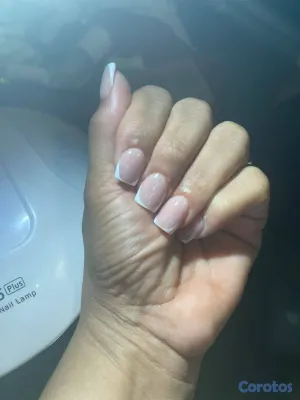 servicios profesionales - Uñas a domicilio profesional  3