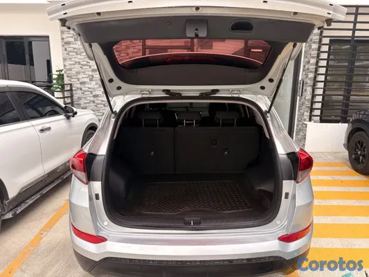 jeepetas y camionetas - Hyundai Tucson 2016   4
