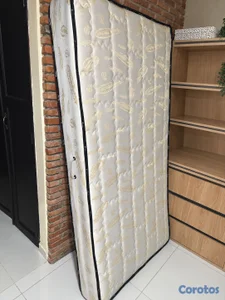 Venta de colchones casi nuevo 