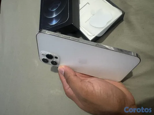 celulares y tabletas - Venta de iPhone 12 Pro Max negociable  3