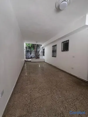 casas - Local comercial en Mirador Sur con oficinas, almac 3