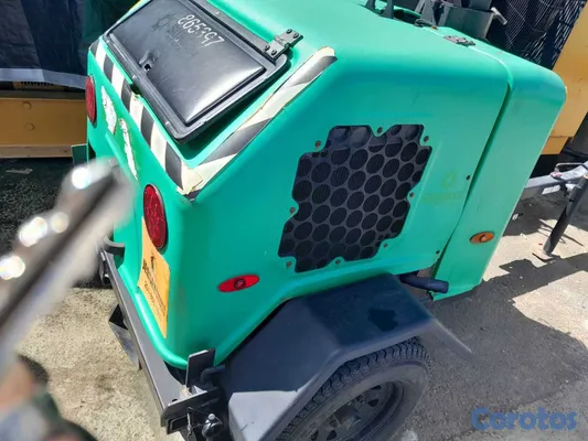 equipos profesionales - TORRE DE ILUMINACIÓN TEREX RL4 EN VENTA 4