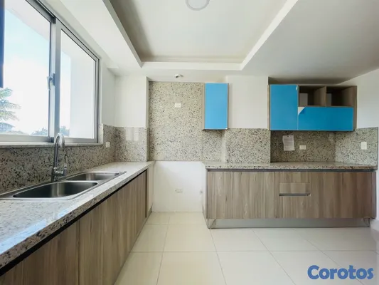 apartamentos - Apartamento en venta (247mts) 3 habitaciones y 2 balcones  4