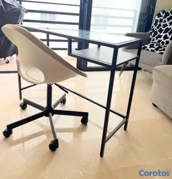 muebles y colchones - Escritorio y silla