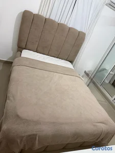 cama con colchón queen 