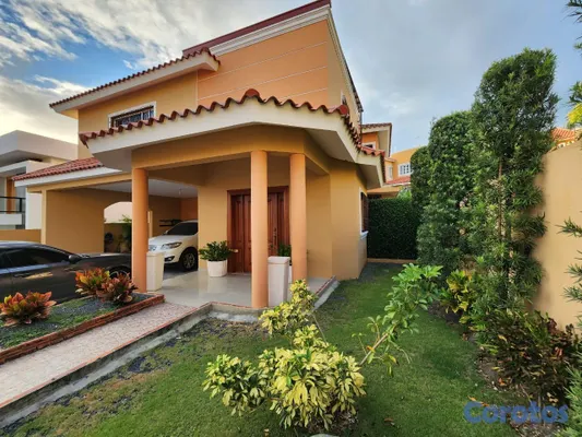 casas -  Casa de Lujo en VENTA – Residencial Colinas del Oeste 2
