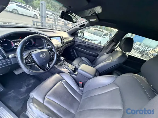 jeepetas y camionetas - SSANGYONG REXTON SPORTS 2021 2.2 TURBO DIÉSEL 4X4  8