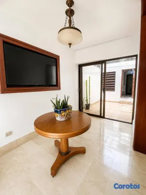 casas - Casa de 3 habitaciones 2 baños en alquiler en El V 14