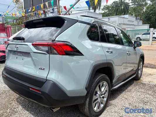 jeepetas y camionetas - TOYOTA RAV4 XLE PREMIUM 2023 Recien Importada 5