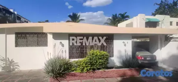 casas - Casa de 3 habitaciones 3.5 baños en alquiler en Ar 5